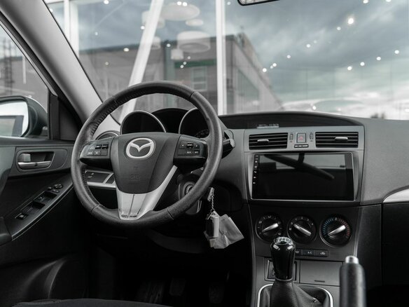 2012 Mazda 3 II (BL) Рестайлинг, белый, 710000 рублей - вид 14