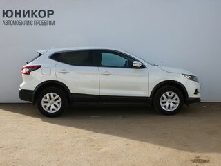 2019 Nissan Qashqai II Рестайлинг, белый, 1829000 рублей, вид 4