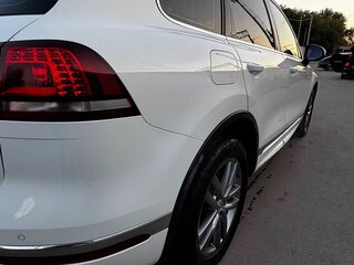 2016 Volkswagen Touareg II Рестайлинг, белый, 2580000 рублей, вид 4