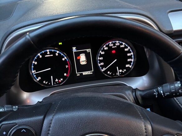 2018 Toyota RAV4 IV (XA40) Рестайлинг, красный, 2650000 рублей - вид 6