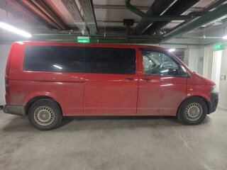 2005 Volkswagen Transporter T5, красный, 1000000 рублей, вид 2