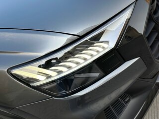 2020 Audi Q8 55 TFSI I (4M), серый, 5943336 рублей, вид 2
