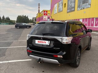 2014 Mitsubishi Outlander III Рестайлинг, чёрный, 1550000 рублей, вид 3