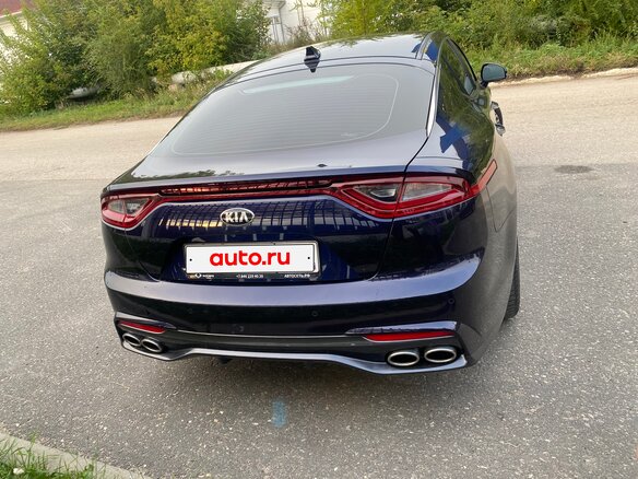 2019 Kia Stinger I, синий, 2000000 рублей - вид 4