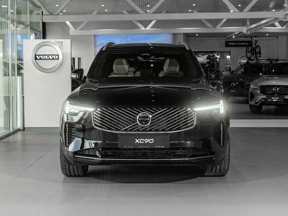 2026 Volvo XC90 B5 II Рестайлинг 2, чёрный, 12420000 рублей - вид 2
