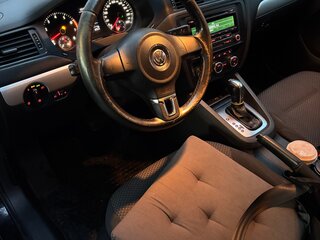 2013 Volkswagen Jetta VI, чёрный, 800000 рублей, вид 5
