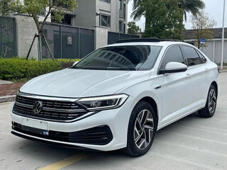 2023 Volkswagen Sagitar III Рестайлинг, белый, 1655000 рублей, вид 1