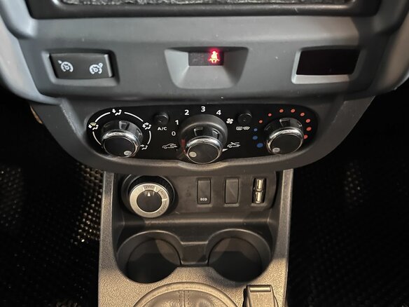 2017 Renault Duster I Рестайлинг, зелёный, 1470000 рублей - вид 14