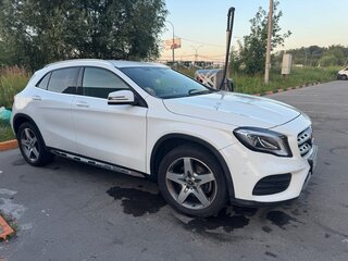 2019 Mercedes-Benz GLA 250 I (X156) Рестайлинг, белый, 3000000 рублей, вид 3