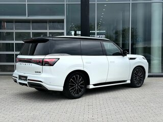 2024 Infiniti QX80 II, белый, 12350000 рублей, вид 3