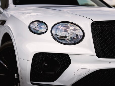 2023 Bentley Bentayga Speed I Рестайлинг, белый, 27700000 рублей, вид 2