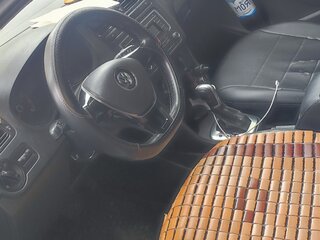 2018 Volkswagen Polo V Рестайлинг, белый, 500000 рублей, вид 5