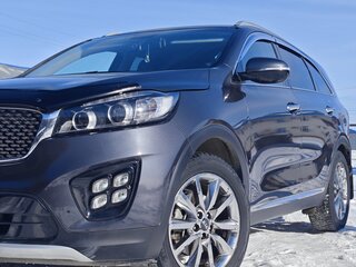 2017 Kia Sorento III Prime Рестайлинг, серый, 2000000 рублей, вид 3