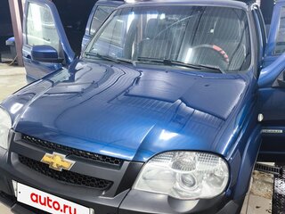 2018 Chevrolet Niva I Рестайлинг, синий, 670000 рублей, вид 1