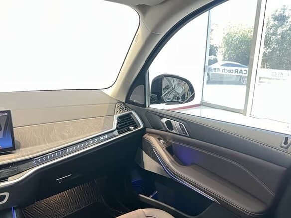 2025 BMW X5 30Li IV (G05/G18) Рестайлинг, чёрный - вид 14