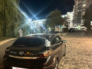 2007 Opel Astra GTC H Рестайлинг, чёрный, 500000 рублей, вид 4