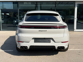 2026 Porsche Cayenne S E-Hybrid Coupé III Рестайлинг, серый, 20790000 рублей, вид 4