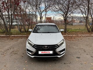2024 Lada (ВАЗ) Vesta I Рестайлинг (NG), белый, 1300000 рублей, вид 3