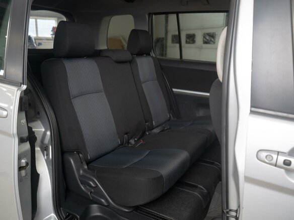 2016 Toyota ISis I Рестайлинг, серый, 1339000 рублей - вид 7