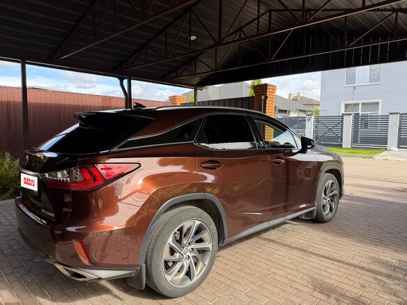 2017 Lexus RX 200t IV, коричневый, 3370000 рублей - вид 3