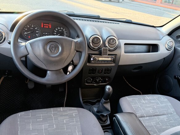 2012 Renault Sandero I, бежевый, 440000 рублей - вид 13