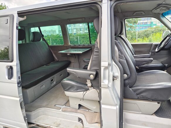 2002 Volkswagen Multivan T4, серебристый, 1050000 рублей - вид 11