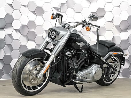 2017 Harley-Davidson Fat Boy, чёрный, 1699000 рублей, вид 2