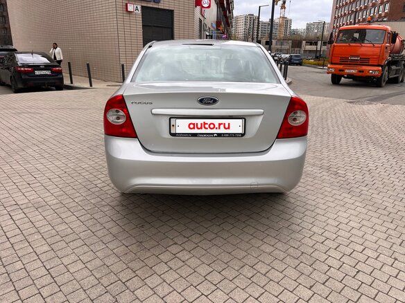 2010 Ford Focus II Рестайлинг, серебристый, 469000 рублей - вид 6