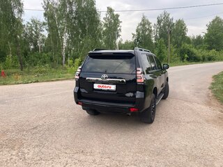 2021 Toyota Land Cruiser Prado 150 Series Рестайлинг 3, чёрный, 6000000 рублей, вид 4