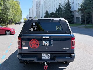 2020 Ram 1500 Crew Cab V, синий, 7200000 рублей, вид 4