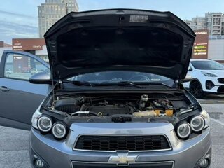 2013 Chevrolet Aveo II, серый, 630000 рублей, вид 2