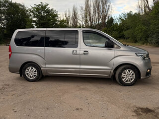 2019 Hyundai H-1 II Рестайлинг 2, серый, 3000000 рублей, вид 3