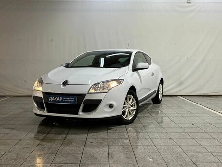 2011 Renault Megane III, белый, 560000 рублей, вид 1