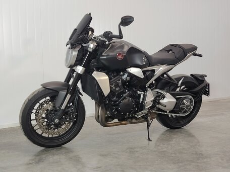 2022 Honda CB 1000R, чёрный, 1099000 рублей, вид 4
