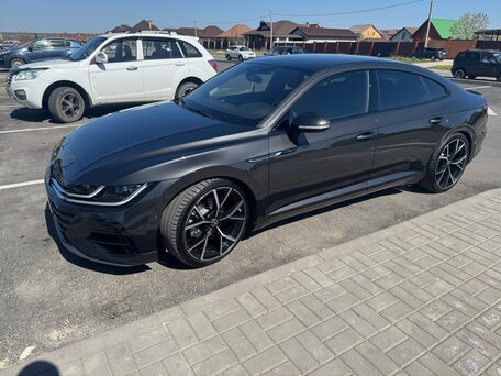 2020 Volkswagen Arteon I, чёрный, 3290000 рублей, вид 2