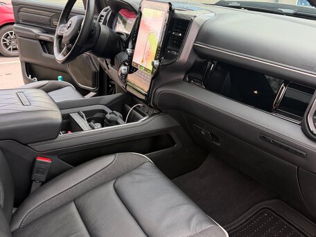 2024 Ram 1500 Crew Cab V Рестайлинг, чёрный, 8700000 рублей, вид 5