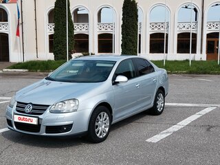 2009 Volkswagen Jetta V, серебристый, 800000 рублей, вид 1