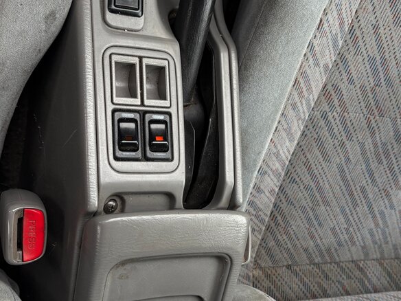 1998 Subaru Forester I, чёрный - вид 9