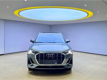 2023 Audi Q3 35 TFSI II (F3), серебристый, 3000000 рублей, вид 2