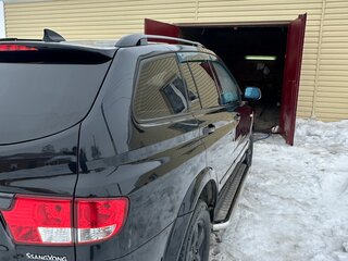 2010 SsangYong Kyron 4-speed I Рестайлинг, чёрный, 850000 рублей, вид 2
