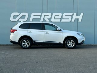 2017 Mitsubishi Outlander III Рестайлинг 2, белый, 1985000 рублей, вид 5