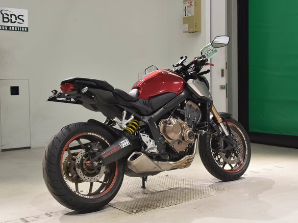 2020 Honda CB 650R, красный - вид 6
