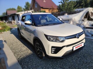 2022 SsangYong Tivoli I Рестайлинг, белый, 1980000 рублей, вид 2
