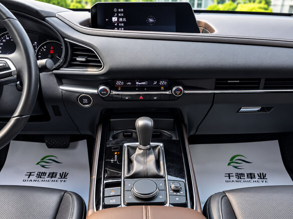 2023 Mazda CX-30 I, белый, 1900001 рублей - вид 6