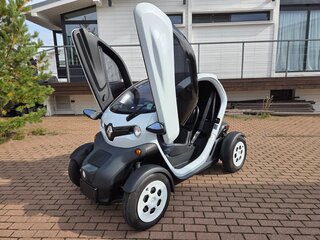 2020 Renault Twizy, белый, 950000 рублей, вид 1