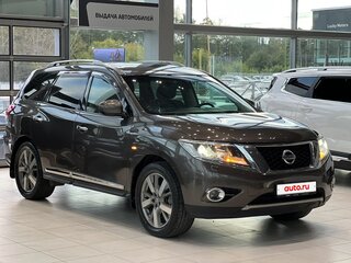 2014 Nissan Pathfinder IV, коричневый, 2095000 рублей, вид 1