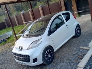 2011 Peugeot 107 I Рестайлинг, белый, 325000 рублей, вид 1