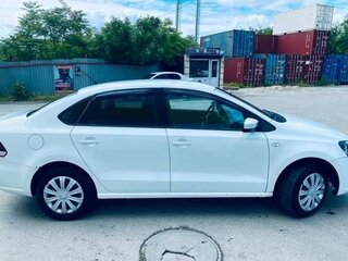 2014 Volkswagen Polo V, белый, 950000 рублей, вид 2