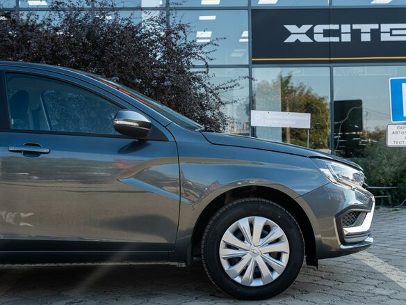 2026 Lada (ВАЗ) Vesta I Рестайлинг (NG), серый, 1705000 рублей - вид 9