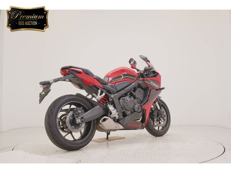 2023 Honda CBR 650R, красный, 977000 рублей, вид 5